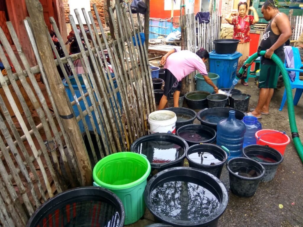 bantuan air bersih