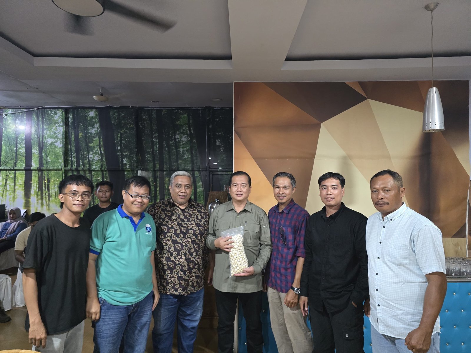 Yayasan Kabua Dana Rasa Paparkan Gerakan Tanam Kemiri untuk Restorasi Ekosistem di Hadapan Gubernur NTB Terpilih