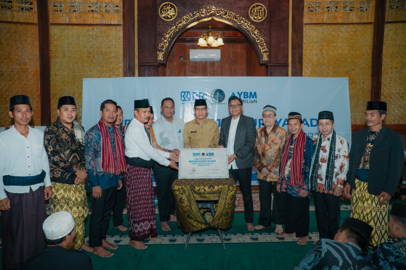 DUKUNG SYIAR DAKWAH DI KAWASAN WISATA BUDAYA, YBM BRILiaN MERESMIKAN PROGRAM RENOVASI MASJID NURSYAHADA WISATA ADAT SADE