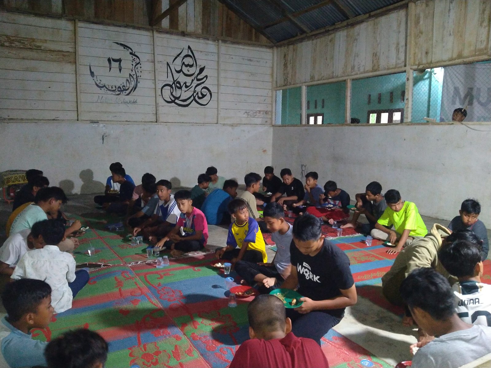 Indahnya Kebersamaan, Menguatkan Ukhuwah dalam Buka Puasa Bersama Santri