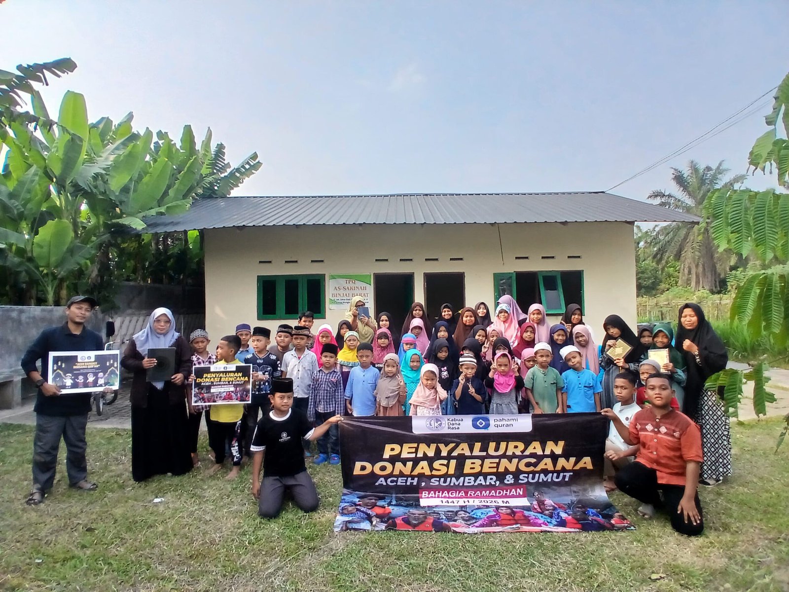 Penyaluran Mushaf Al-Qur’an dan Sarana Belajar untuk Pemulihan Pendidikan TPQ di Binjai Barat