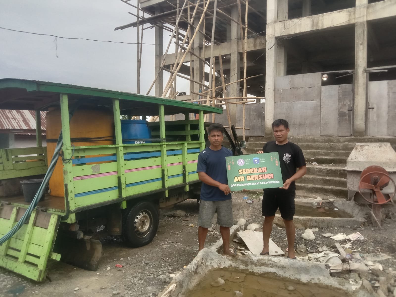 Penyaluran Air Bersih untuk Masjid dan Warga Kampung Pandang di Manggarai Barat