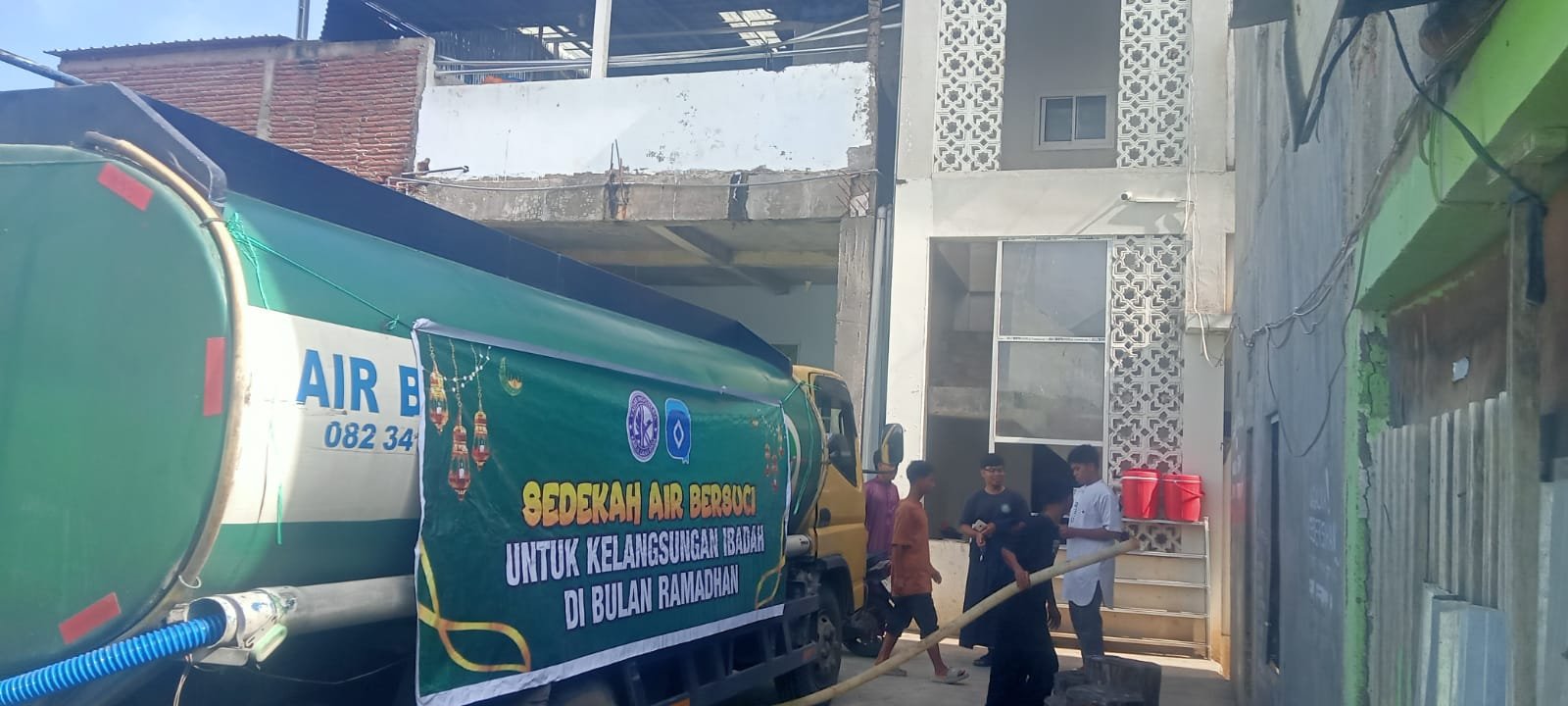 Mendukung I’tikaf dengan Air Bersih di Penghujung Ramadhan