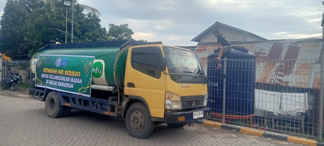 Air Bersih untuk Warga Tanjung, Menguatkan Kepedulian di Akhir Ramadhan