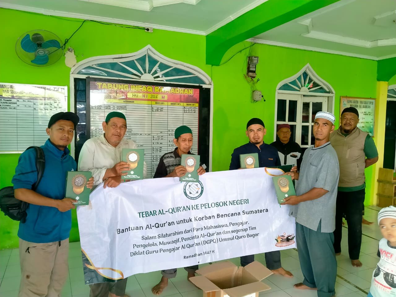 Konsisten Berbagi Al-Qur’an, Menebar Cahaya Hingga Akhir Ramadhan